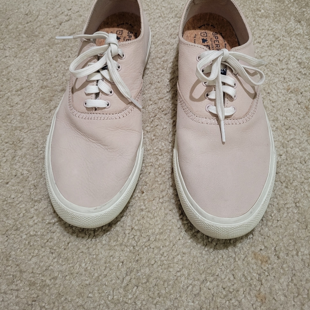 Sperry Women's Light Pink Sneakers
